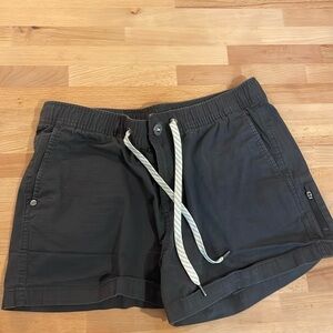 Vuori Women’s Dark Grey M Shorts